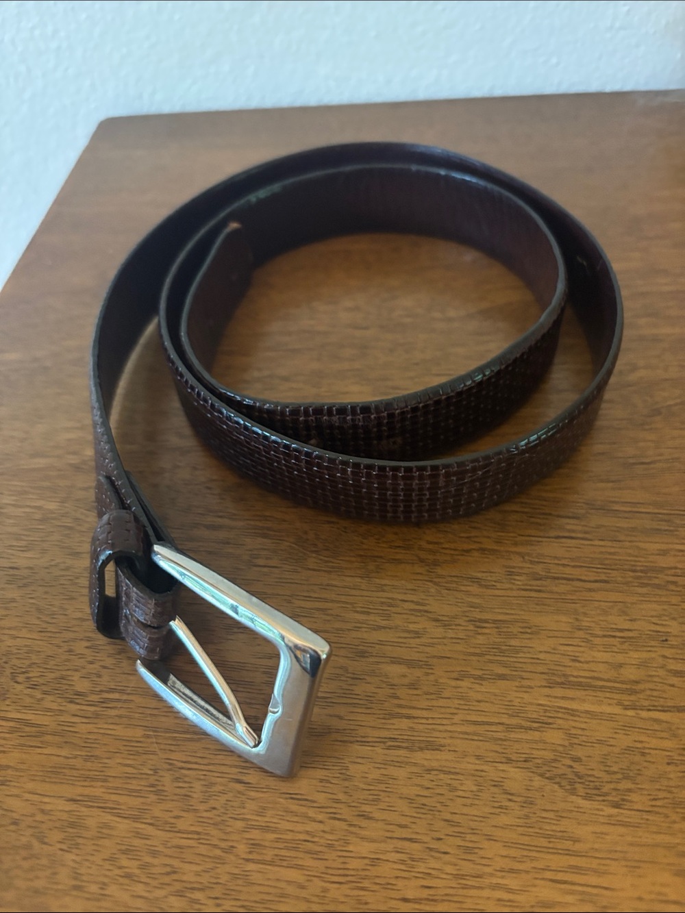 Men's Textured Dark Brown Leather Belt w/ Silver Buckle made in Italy fits 36-38